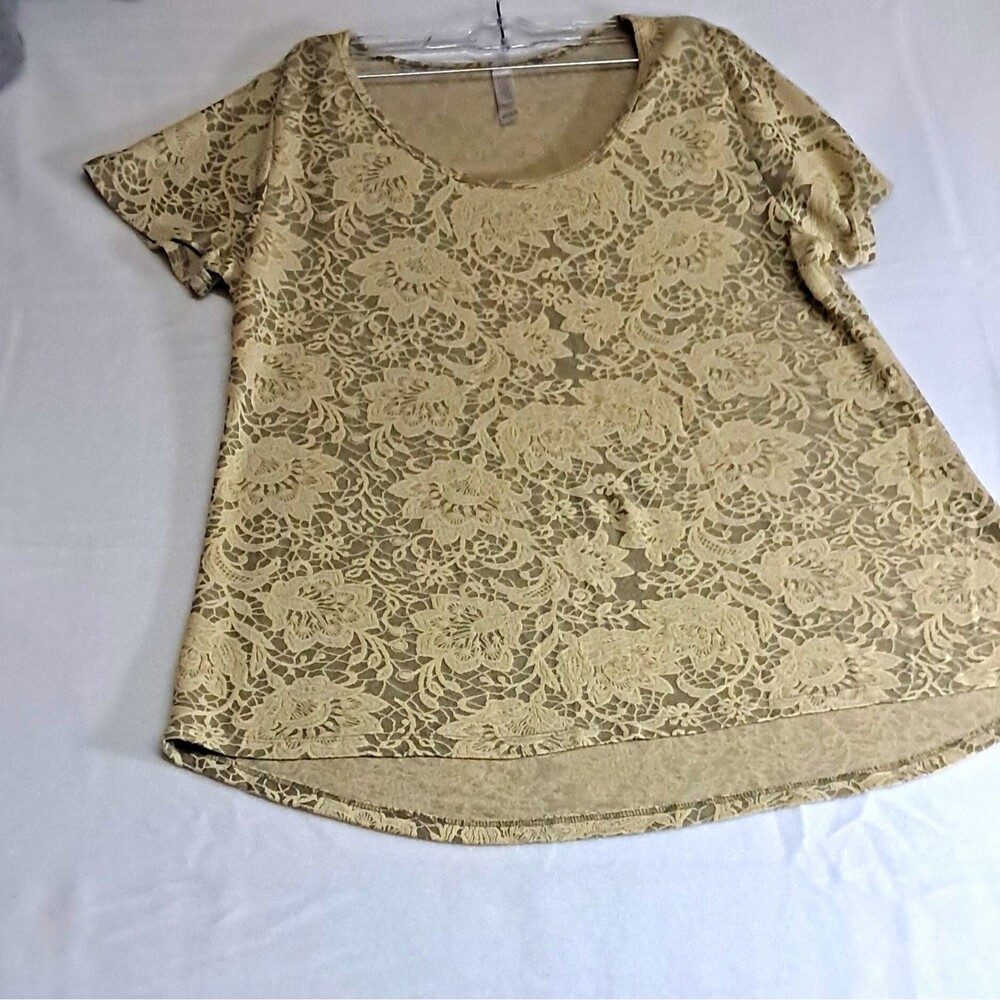 LuLaRoe Women’s L Beige Floral Scoop Neck Short Sleeve Knit Faux Lace Top